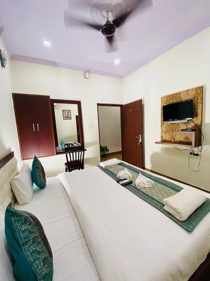 The Century Plaza Hotel Varanasi Luaran gambar