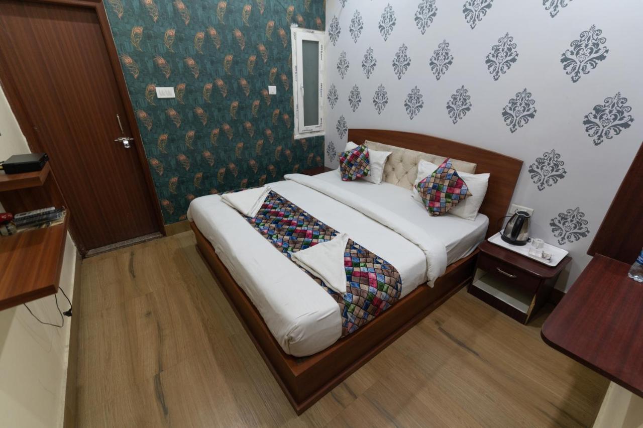 The Century Plaza Hotel Varanasi Luaran gambar