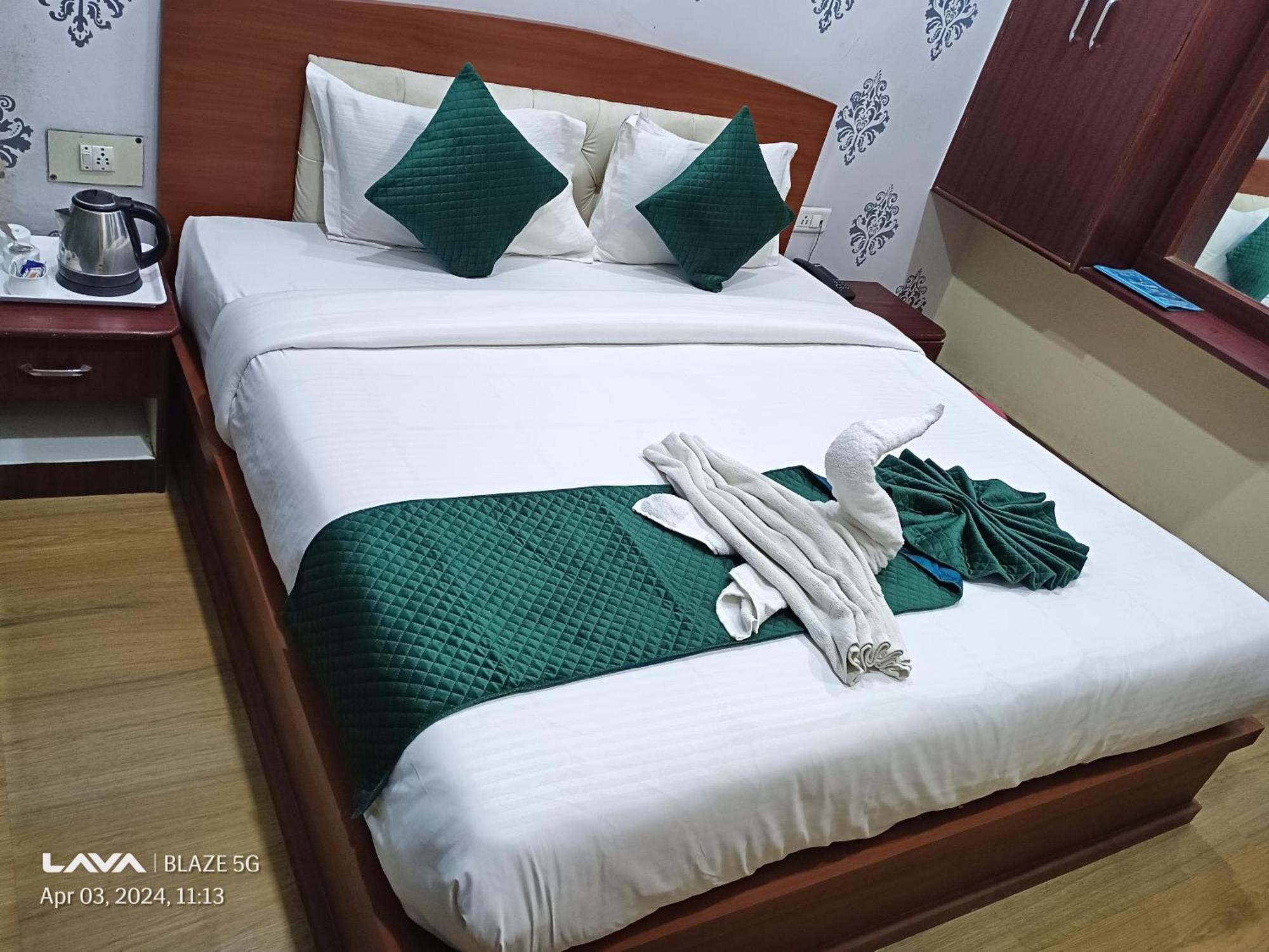 The Century Plaza Hotel Varanasi Luaran gambar