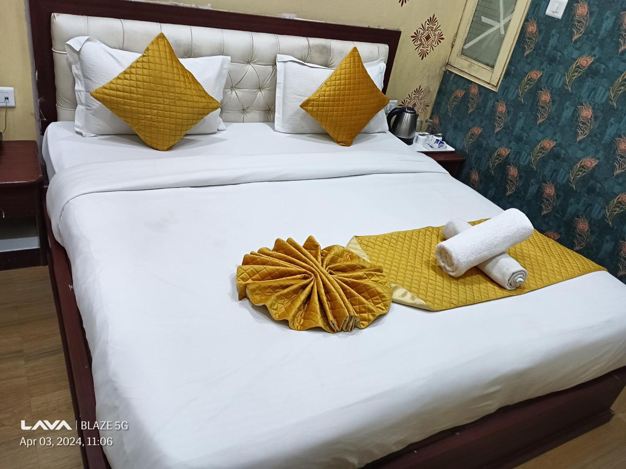 The Century Plaza Hotel Varanasi Luaran gambar